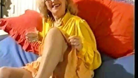 Granny In Her Girdle And Nylons