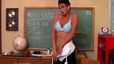 Sexy big tits MILF Vanessa Videl