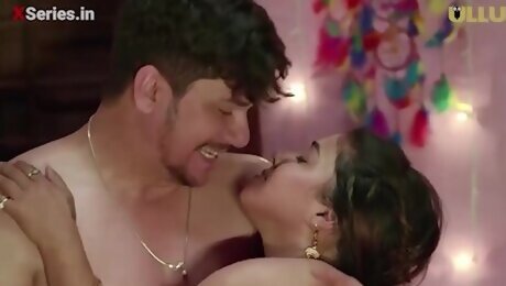 Gorgeous Indian MILF hot sex mind-blowing scene